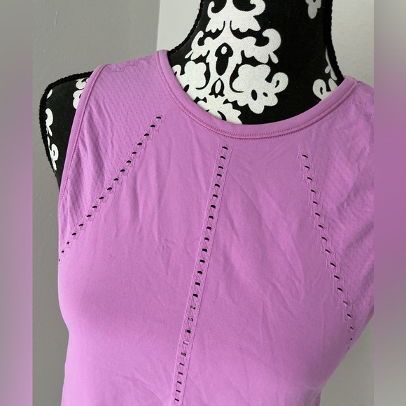 Athleta Lilac Tank Top Sz S - Picture 3 of 9